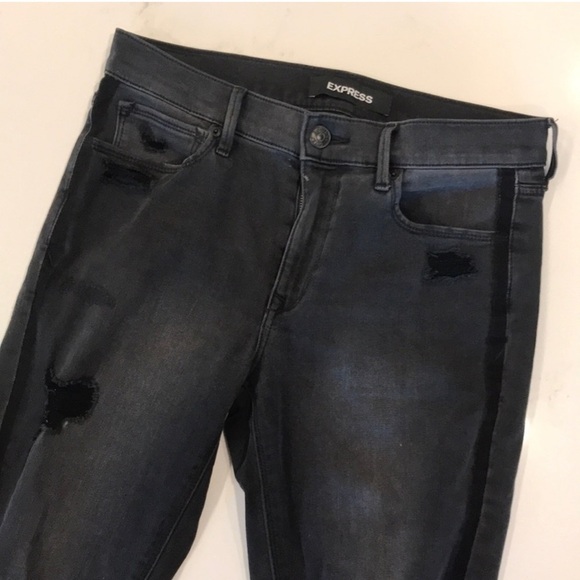 EXPRESS Black Mid Rise Stretch Ankle Jeans - Picture 3 of 8